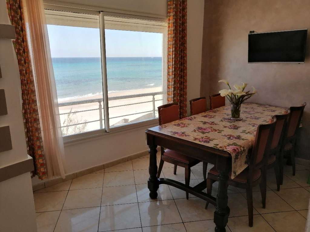 Aloyer appartement 1etage pieds dans l'eau 