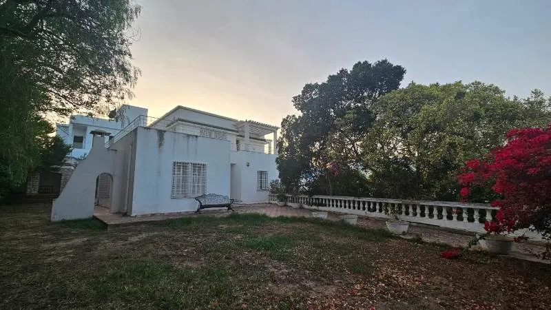 Villa MANORA (Réf: V2814)