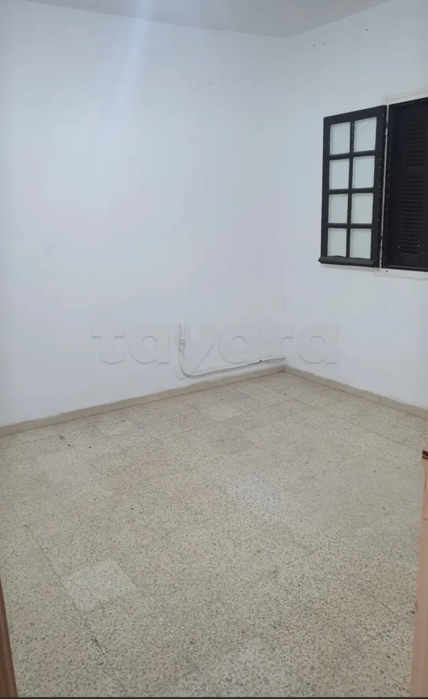 Location S2 vide à La Soukra 