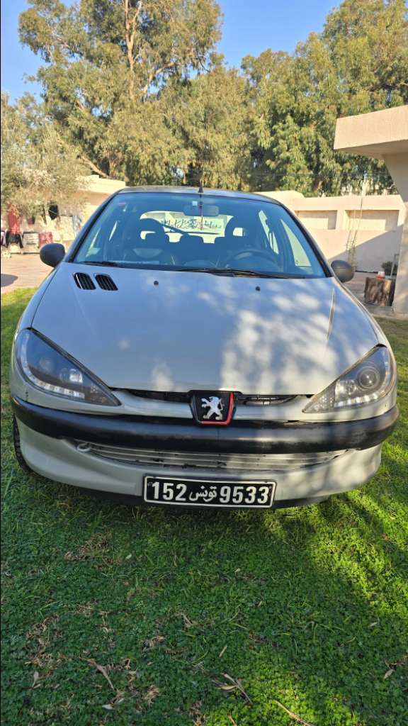 A Vendre Peugeot 206 hdi