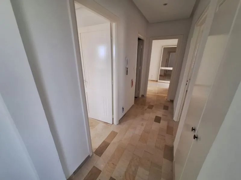 Triplex S+4 avec S+1 – El Ghazela