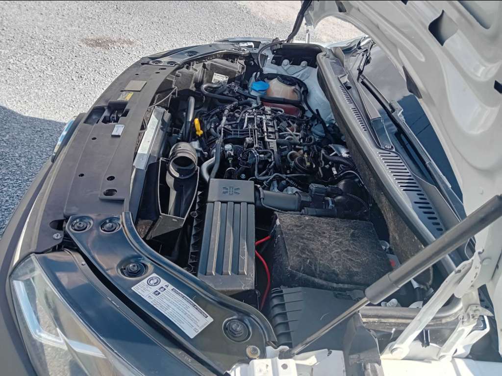 A vendre ou échange caddy diesel 1.6 tdi première main année 2019 tel 55090199