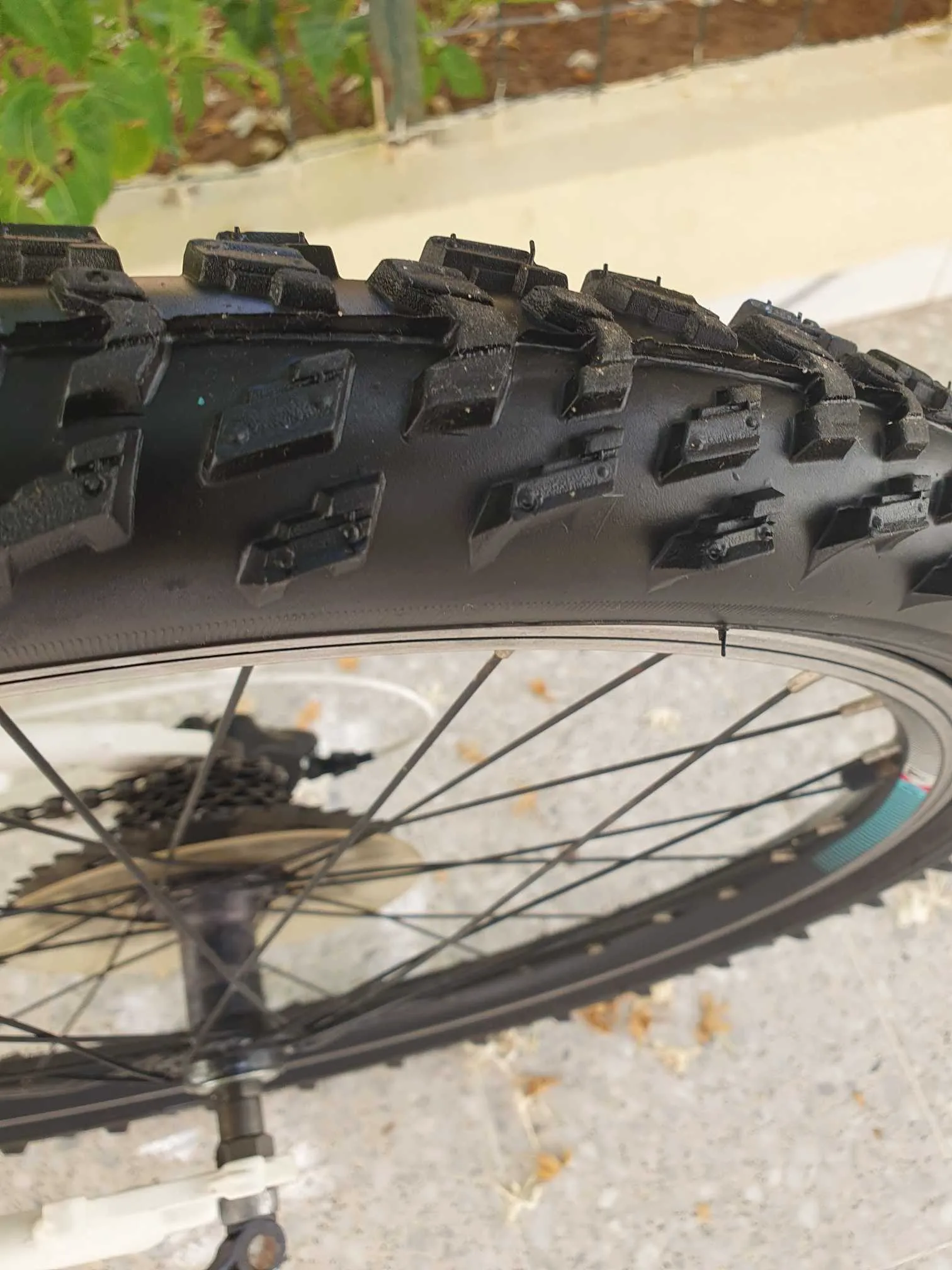 VTT cube race 24pouce alu importer