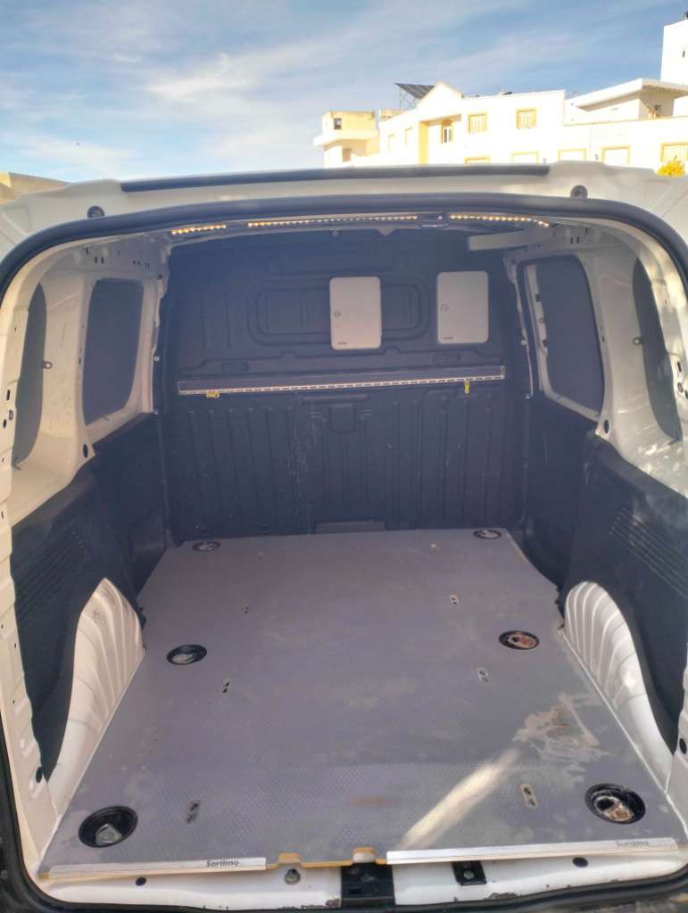 Peugeot partner k9 diesel 