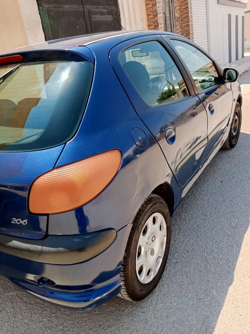 A vendre Peugeot 206 en bonne état 