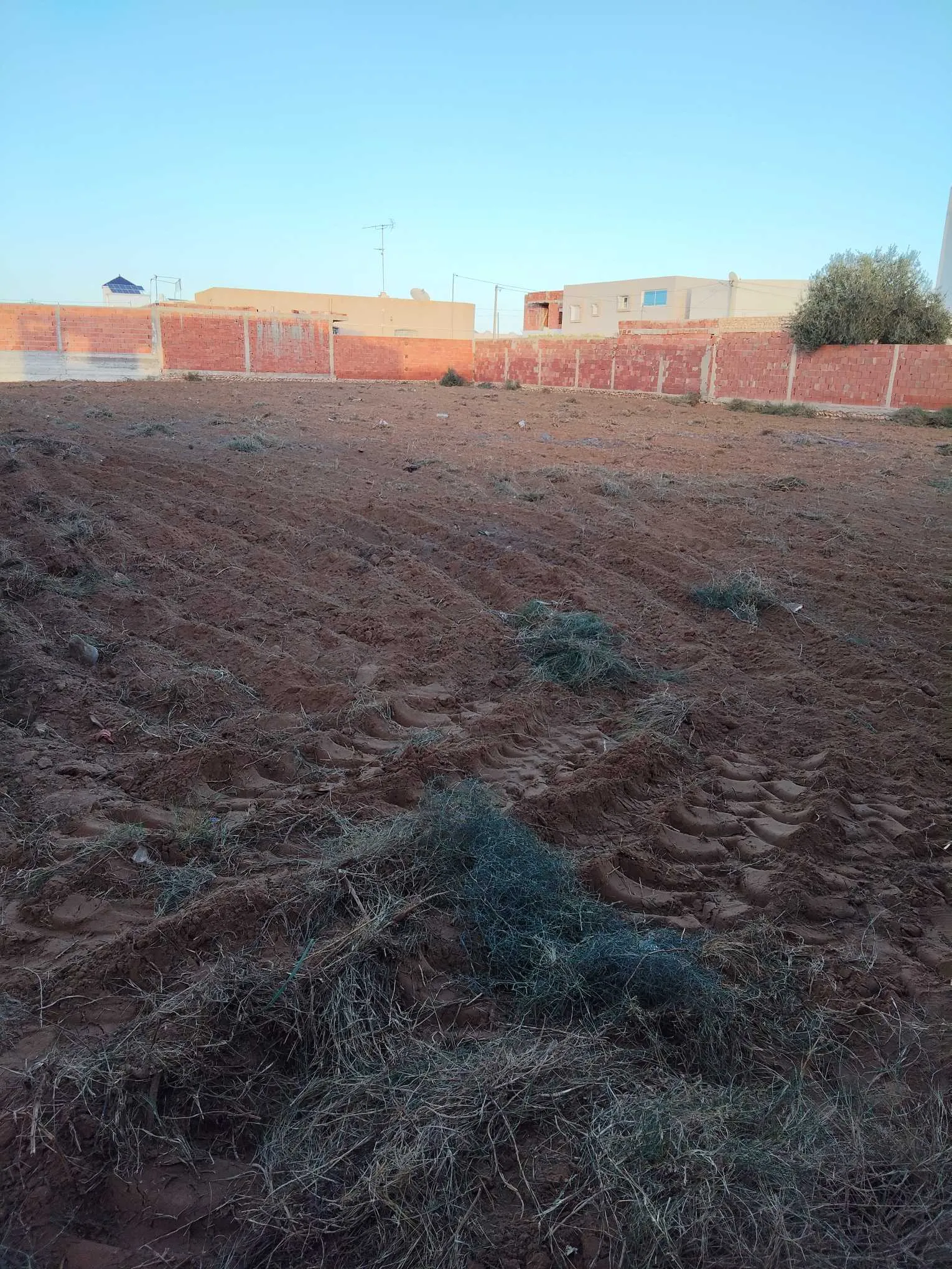 Terrain de 1 940 m² – Route Saltnia km 5, Sfax
