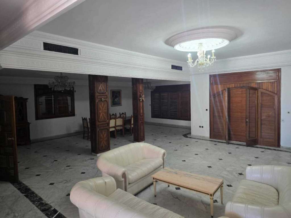 Villa 1500 m2 route touristique kantaoui 