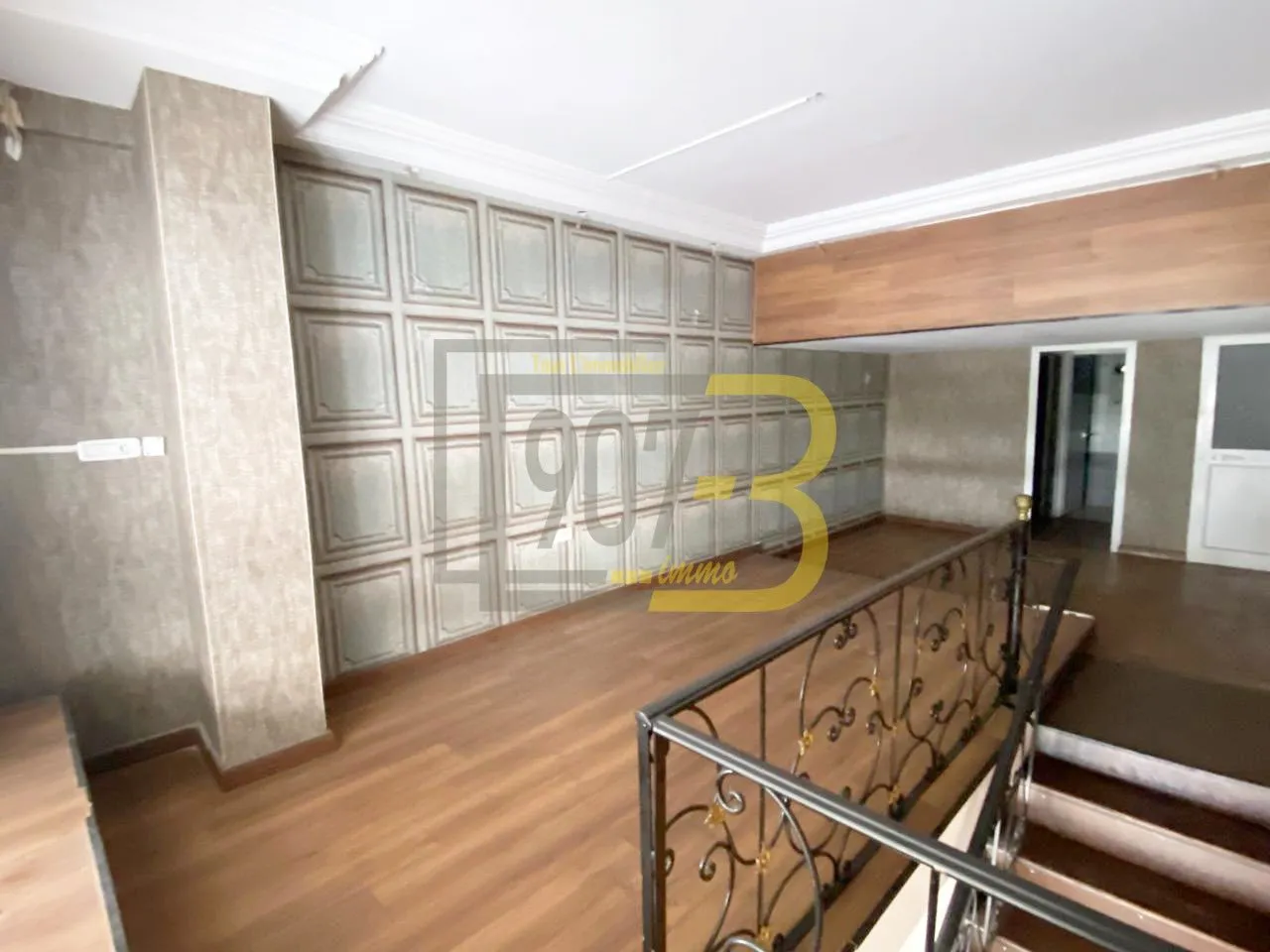 Local Commercial à Louer – Ennasr 2