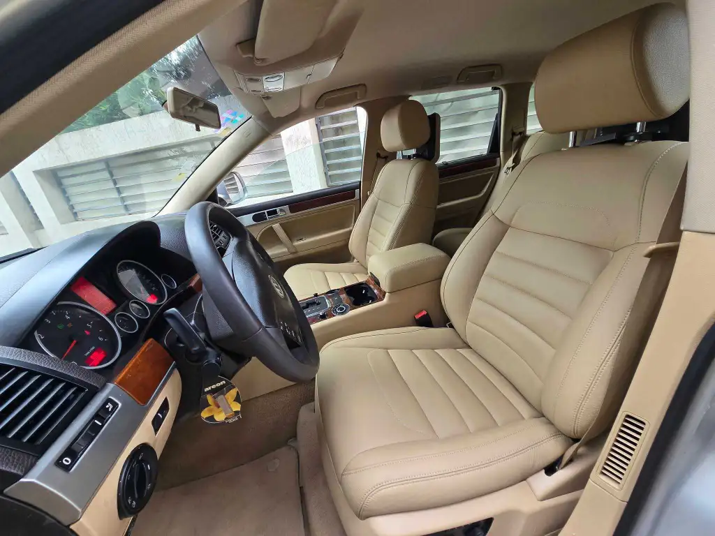 đ©đȘ Volkswagen Touareg Diesel TDI V6 2010 đ©đȘ
âïž on accepte l Ă©change des voitures âïž