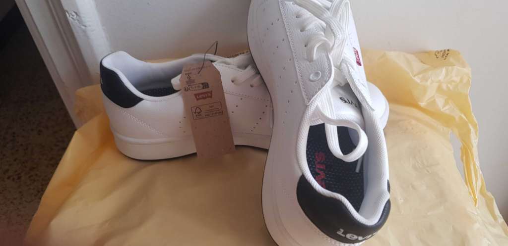 Basket levis importé