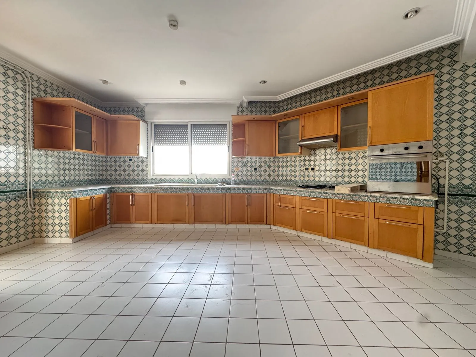 A Louer Une Villa à usage habitation ou bureautique à Menzah 9A