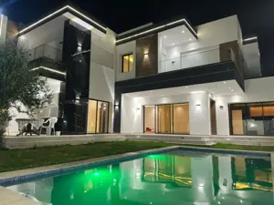 A vendre une charmante villa de style moderne