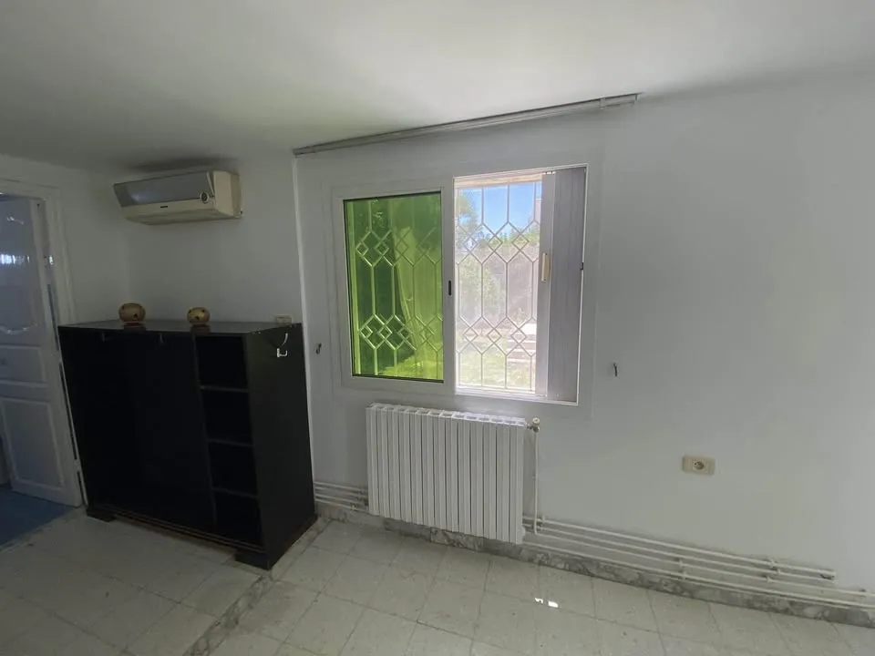 un appartement s+0 situé à ennaser 1