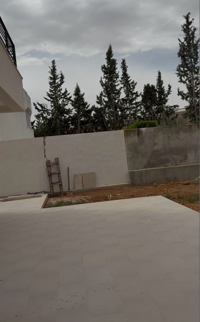 EL MENZAH 9, Loue dans villa de Maitre 