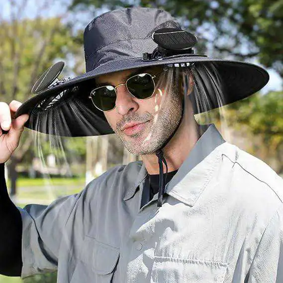 chapeau de soleil à large bord avec ventilateur intégré