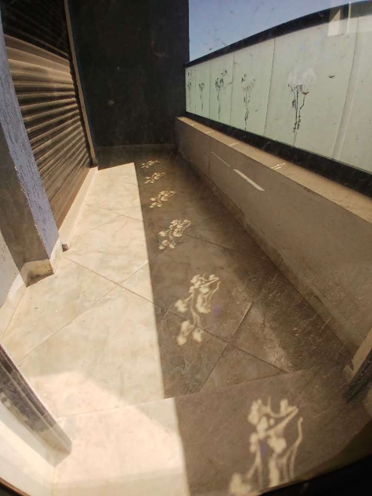 A vendre 2 appartement type S+2. situé au premier étage deuxième étage zone akouda