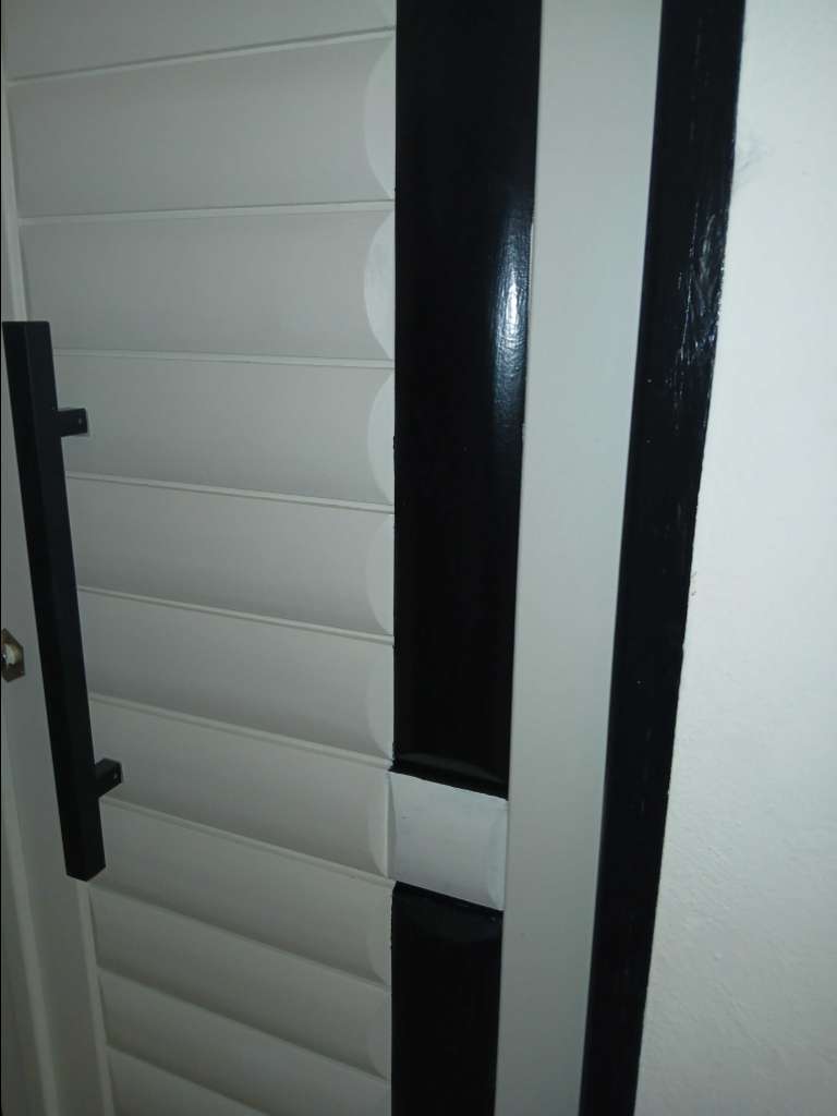 A vendre 2 appartement type S+2. situé au premier étage deuxième étage zone akouda