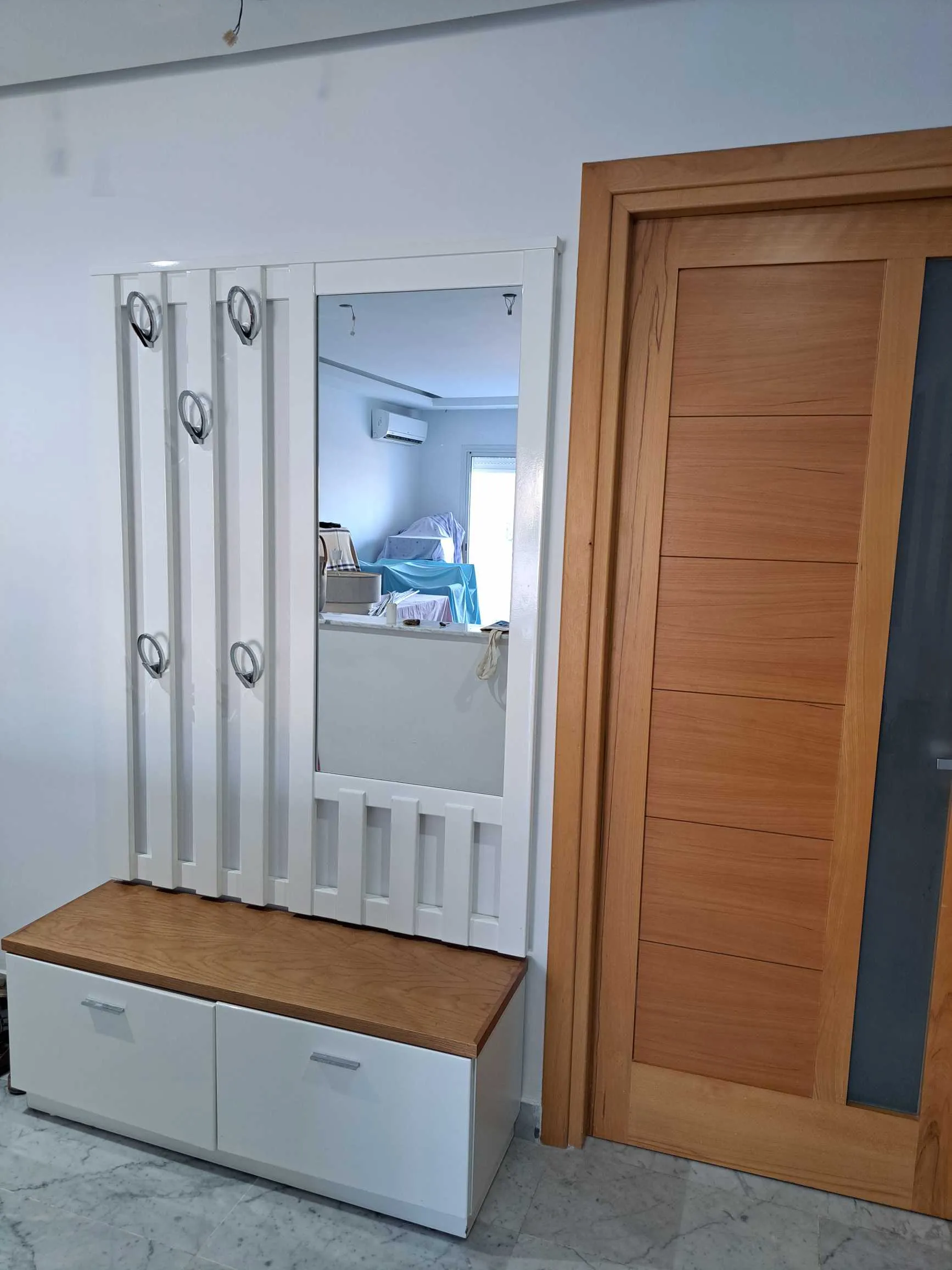 MEUBLE D'ENTREE et MEUBLE CHAUSSURE