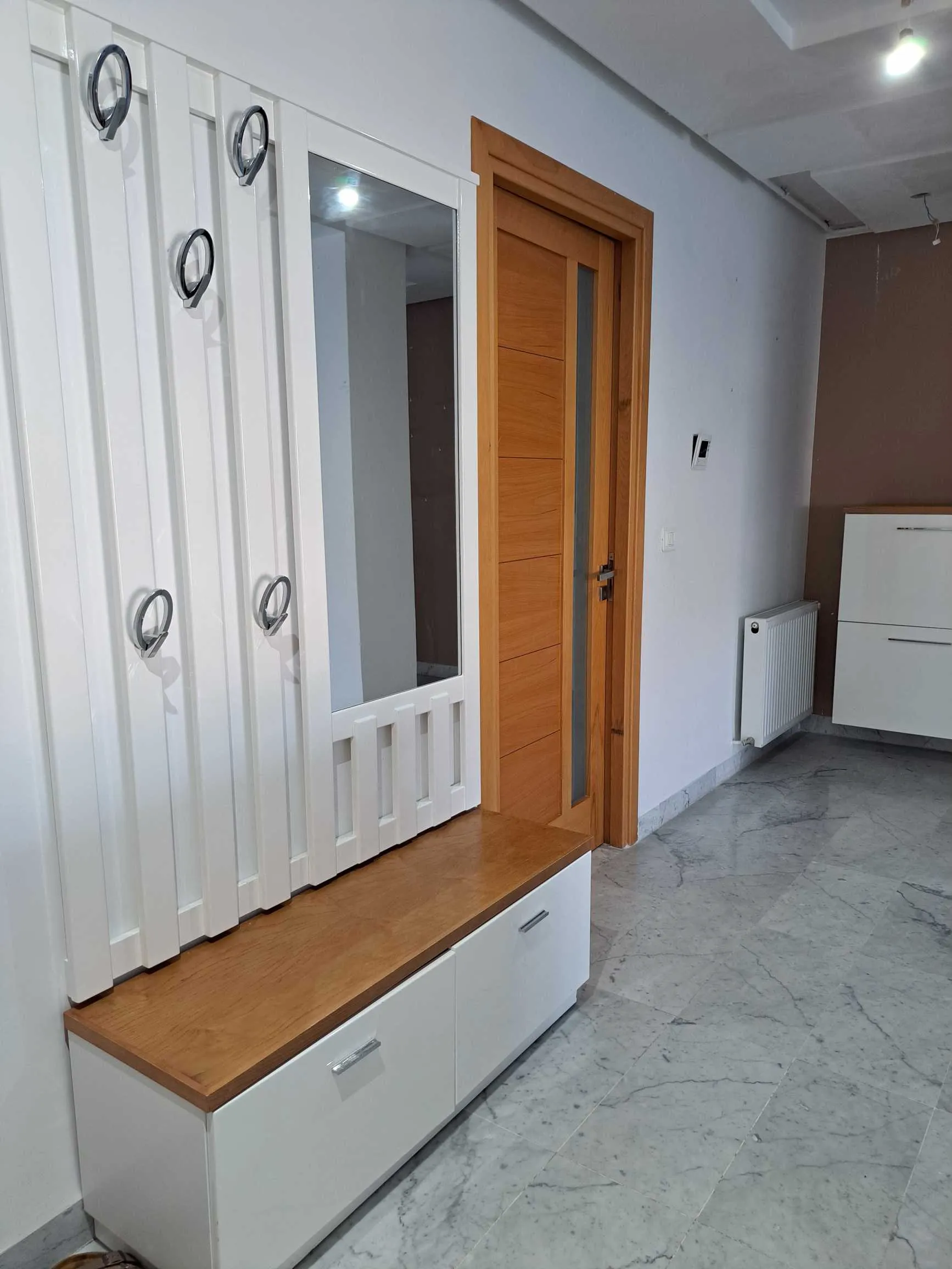 MEUBLE D'ENTREE et MEUBLE CHAUSSURE