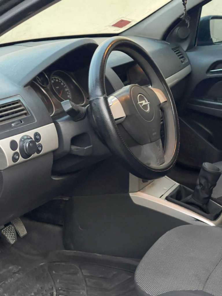 Opel Astra H