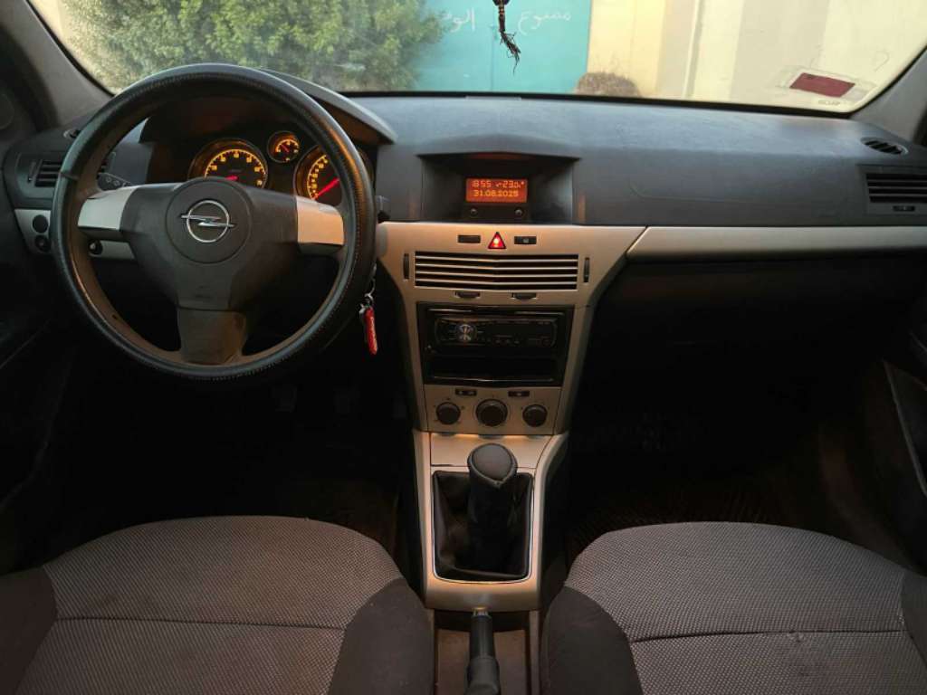 Opel Astra H