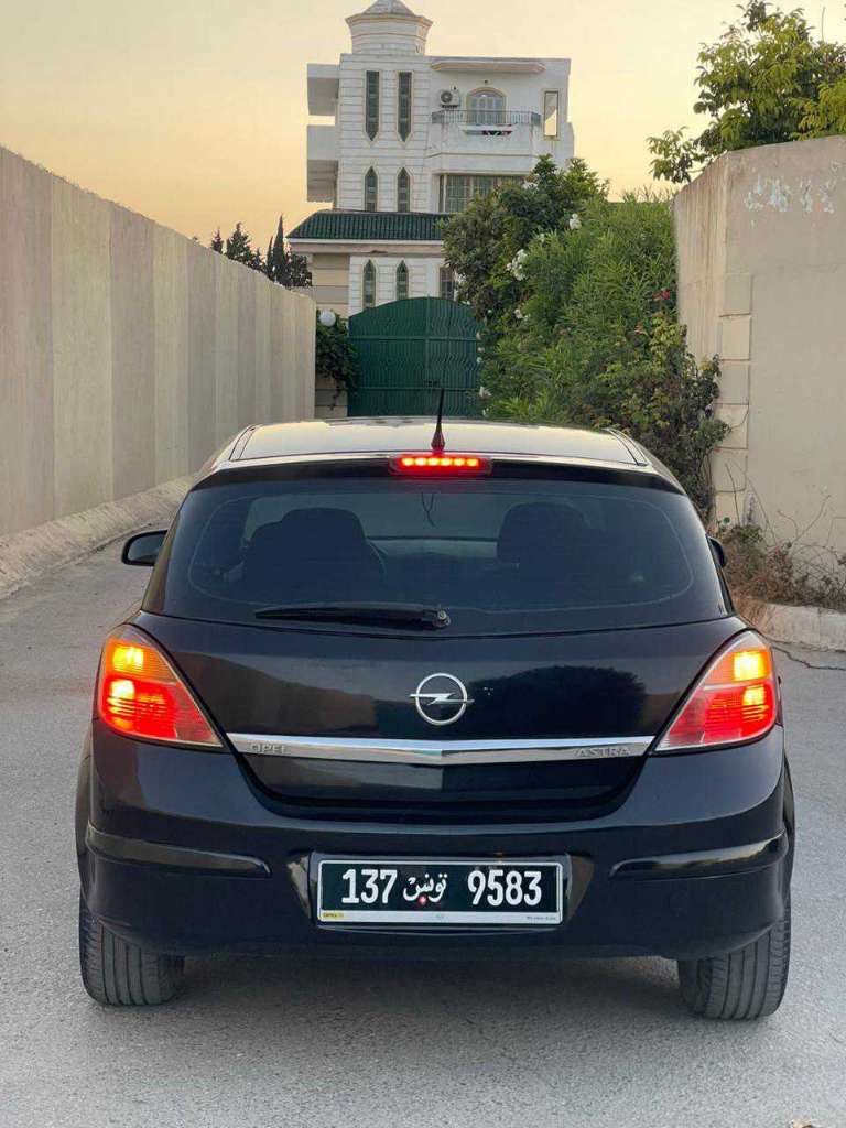 Opel Astra H
