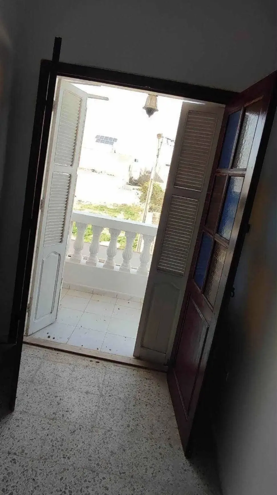 Location S2 vide à La Marsa