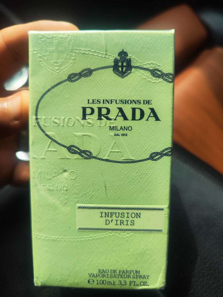 Parfums george armani &prada milano