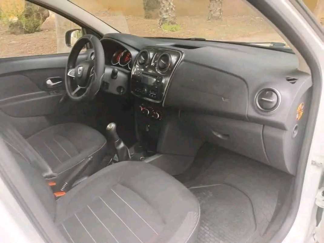 DACIA LOGAN MCV PREMIÈRE MAIN