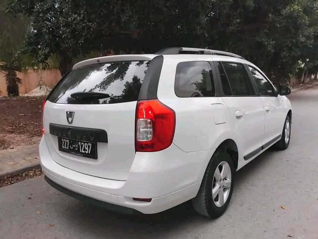DACIA LOGAN MCV PREMIÈRE MAIN