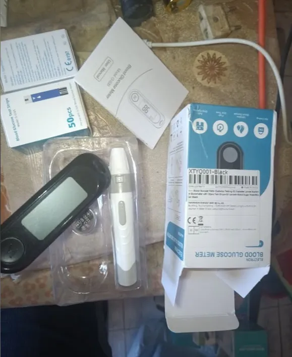 Compteur de glycémie, Kit de test du diabète,avec 50 bandelettes de Test + 50 lancettes IMPORTER