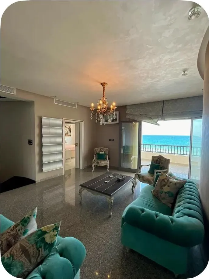 A vendre vip duplex S4 prestigieuse à kantaoui pied dans l’eau