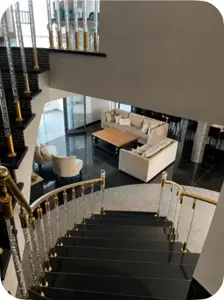 A vendre vip duplex S4 prestigieuse à kantaoui pied dans l’eau
