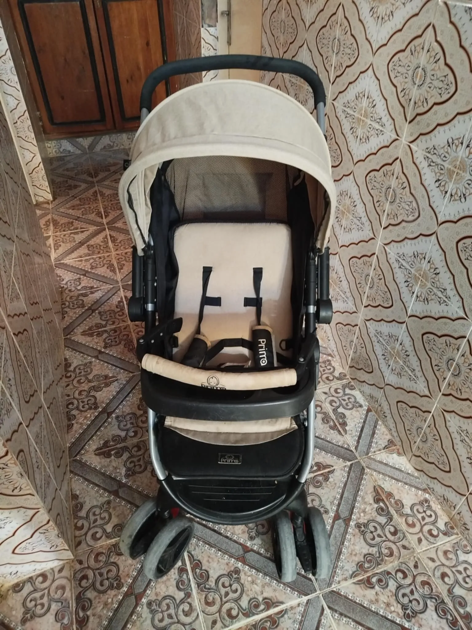 Vente au kef d'une poussette bébé Prima
