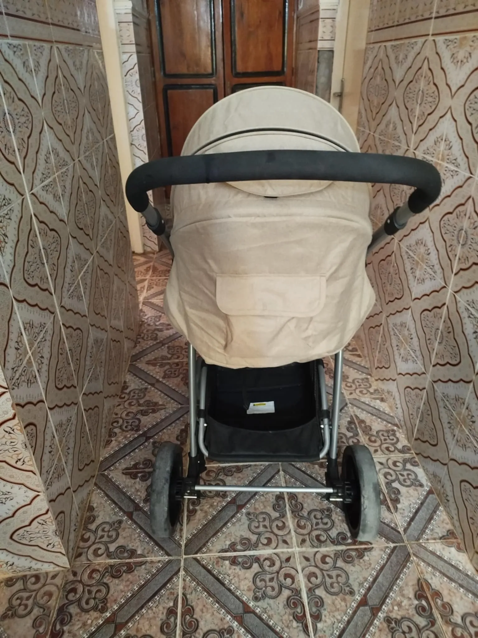 Vente au kef d'une poussette bébé Prima