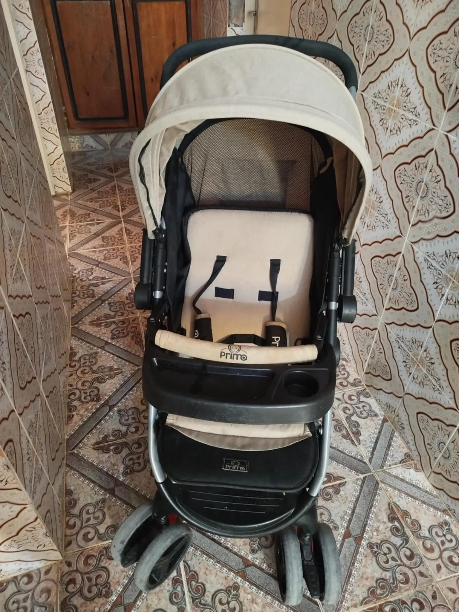 Vente au kef d'une poussette bébé Prima