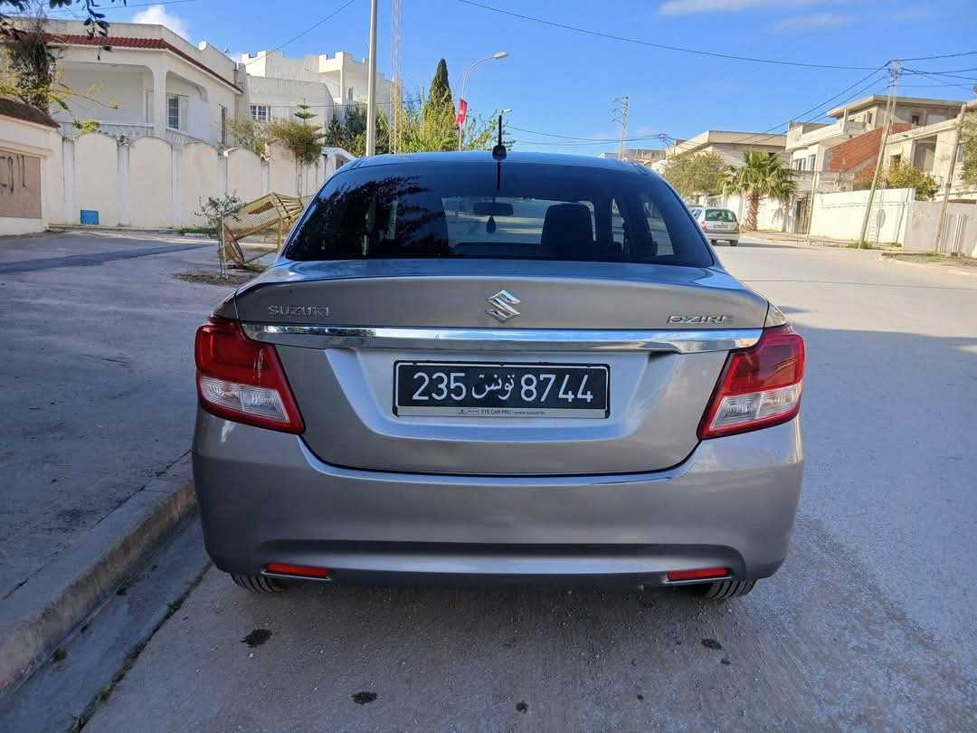 SUZUKI DZAIR GL PREMIÈRE MAIN EN TRÈS BON ÉTAT 