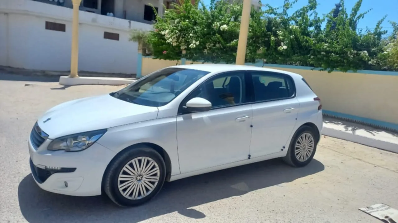 Peugeot 308 blue-HDI