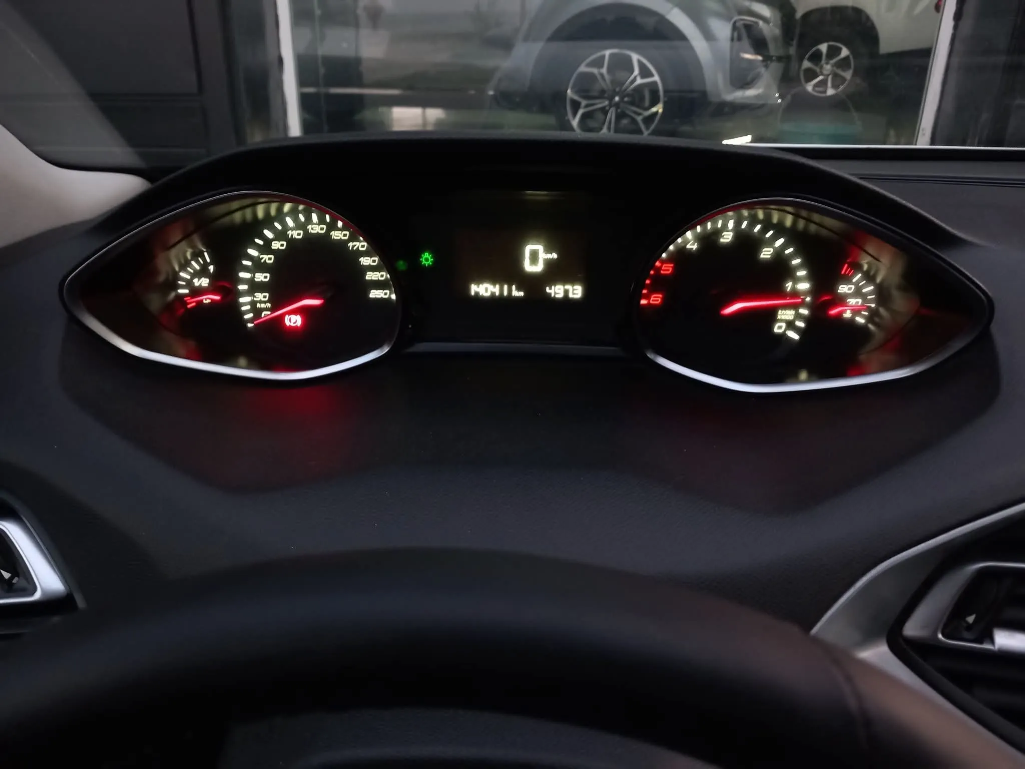 Peugeot 308 blue-HDI