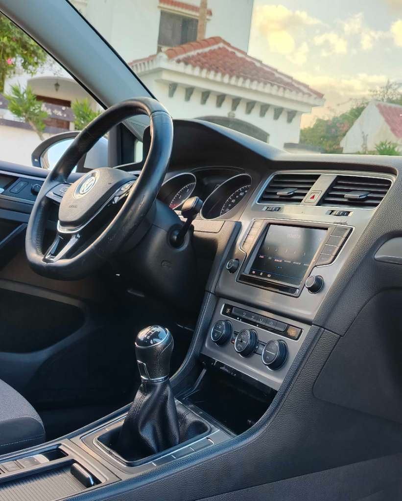 🚘 GOLF 7
