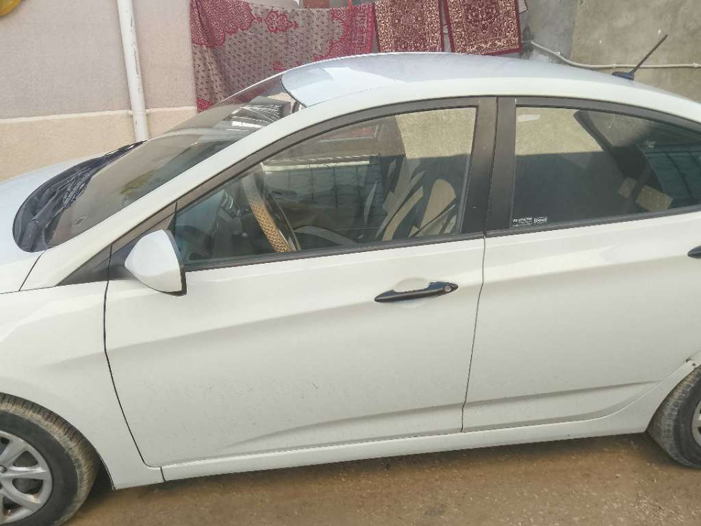 Hyundai accent
