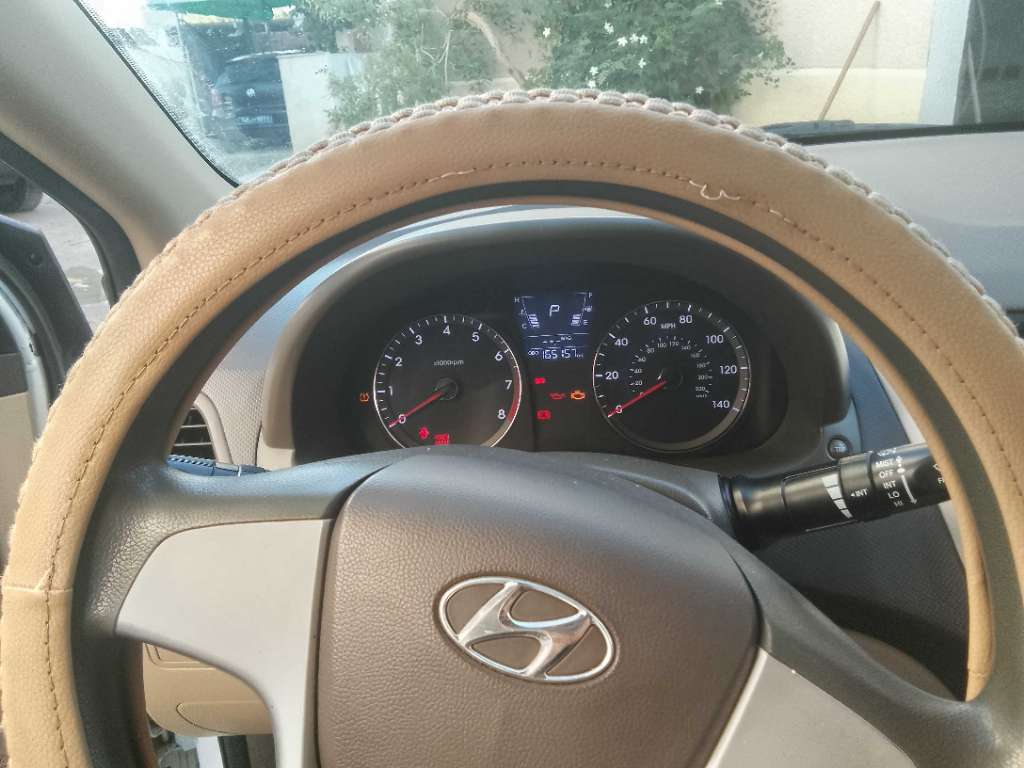 Hyundai accent