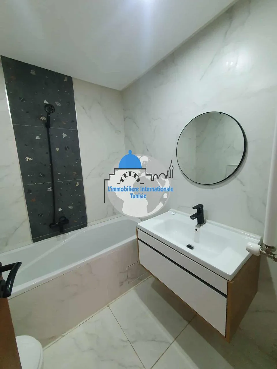 Appartement de luxe S+2 à louer -à Sahloul 4