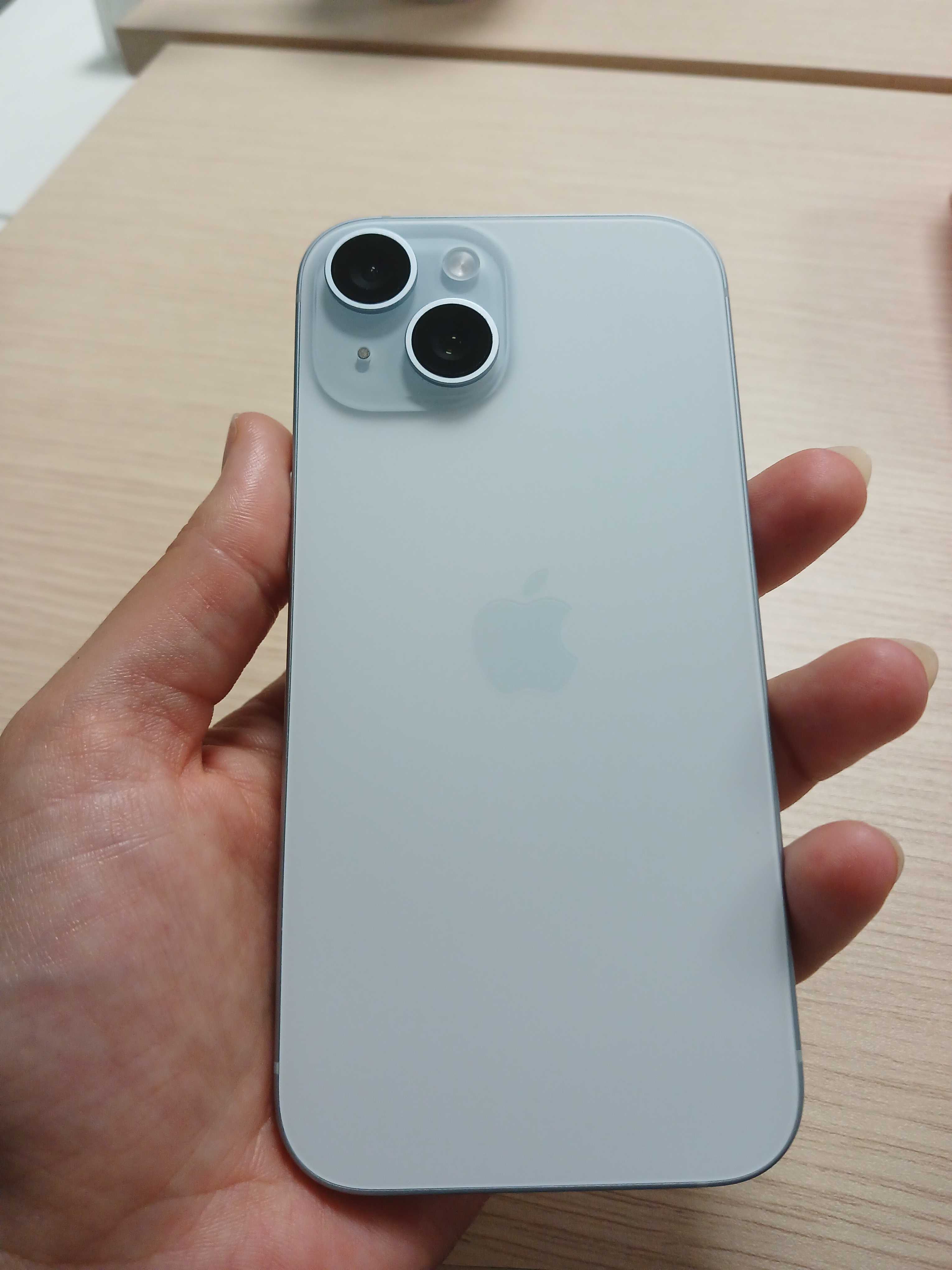 iPhone 15 256gb