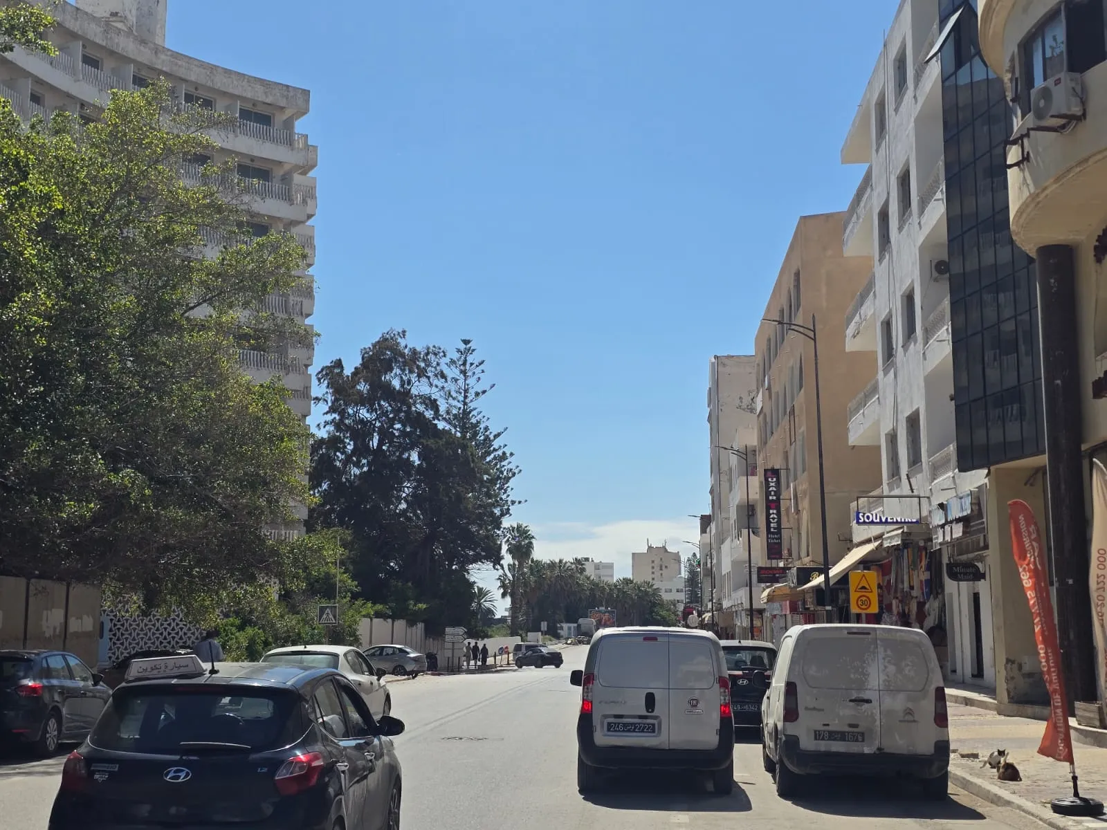 Terrain R+4 en plein zones touristiques Sousse Riadh palm corniche