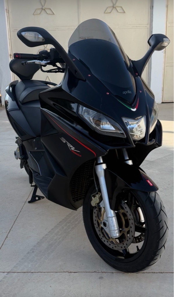 Aprilia SRV 850 très propre 