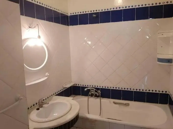 cité Hedi Nouira S+2 unique