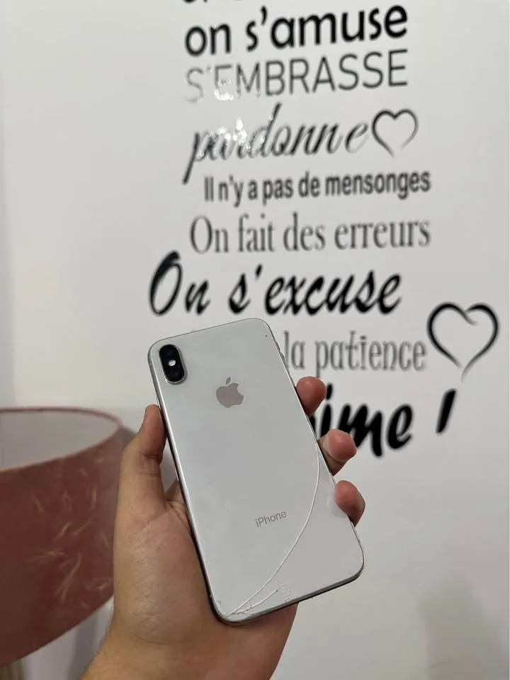 iPhone X 64go