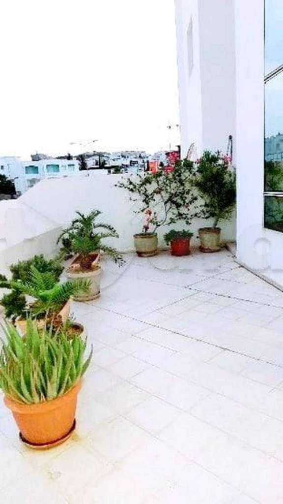 Excellent S2 meublé Ennasr2 pour étranger à l'année 