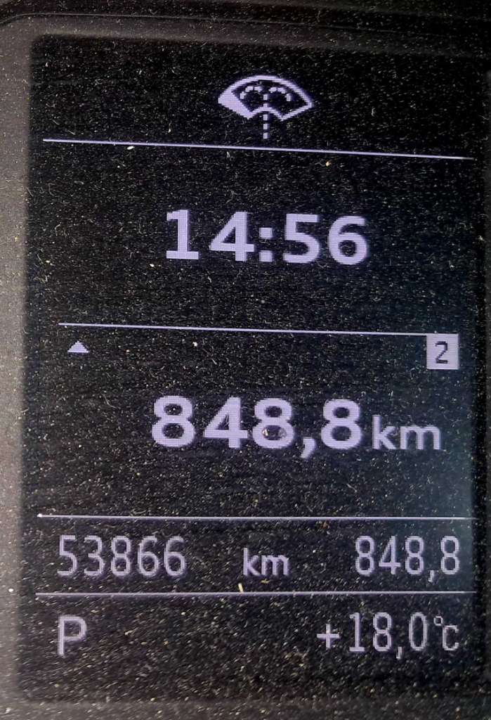 Vend Audi Q2 année 2021 en bon état